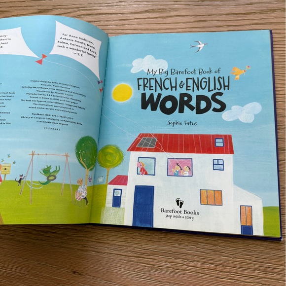 My Big Barefoot Book of French & English Words (French and English Edition) - Picture 4 of 12